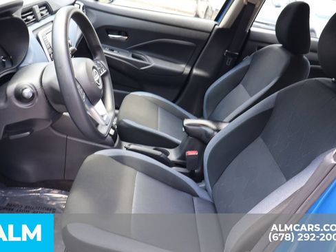 Used 2024 Nissan Versa SV FWD image 10