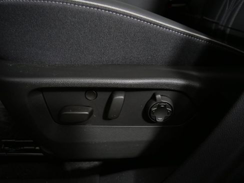 Used 2026 Buick Envision Avenir AWD/4WD image 17