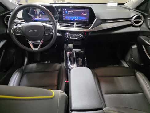 Used 2025 Chevrolet Trax ACTIV w/ Driver Confidence Package FWD image 14