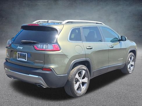 Used 2019 Jeep Cherokee Limited w/ Technology Group AWD/4WD image 8