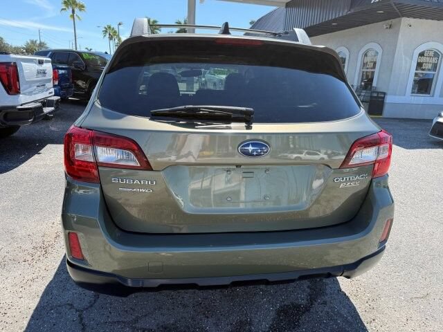 Used 2016 Subaru Outback 2.5i Limited AWD/4WD image 4