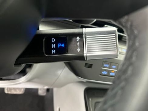 Used 2024 Hyundai Kona SEL w/ Convenience Package image 20