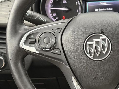 Used 2020 Buick Envision Essence image 9