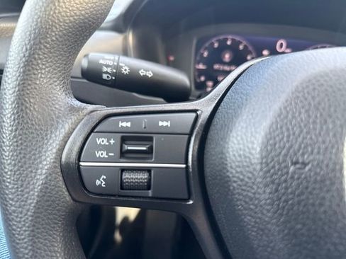 Certified 2023 Honda Accord EX image 25