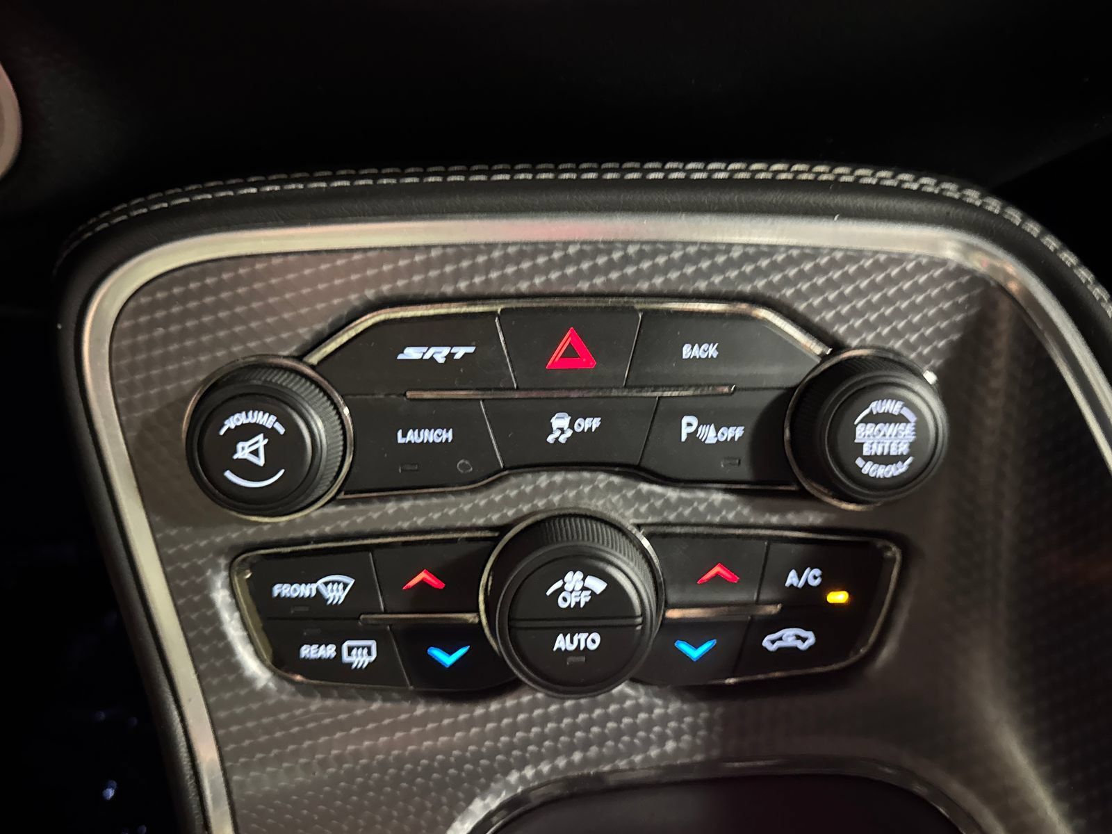 Used 2015 Dodge Challenger SRT Hellcat RWD image 23