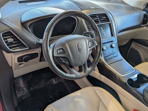 Used 2016 Lincoln MKX Reserve w/ Luxury Package image 2