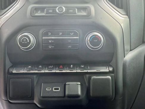 Used 2024 Chevrolet Silverado 1500 Custom image 8