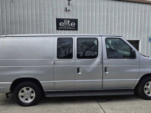Used 2006 Ford E-150 and Econoline 150 image 6