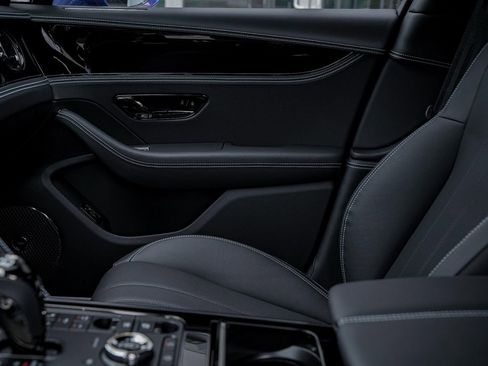 New 2025 Bentley Flying Spur Plug-In Hybrid AWD/4WD image 21