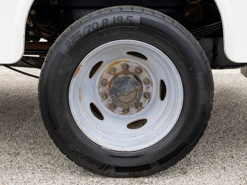 Used 2021 Ford F550 4x4 Crew Cab Super Duty image 23