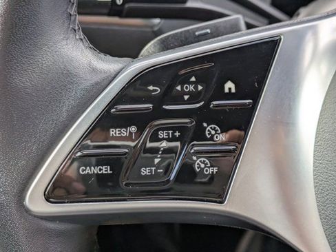 Used 2025 Mercedes-Benz C 300 4MATIC Sedan image 20