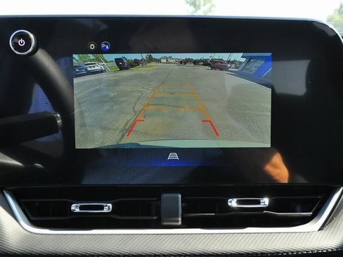 New 2026 Chevrolet Equinox LT image 22