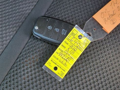 Used 2020 Kia Optima LX image 31