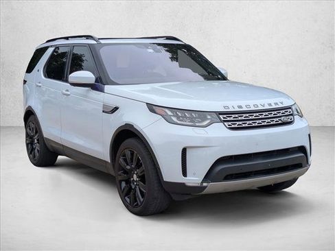 Used 2017 Land Rover Discovery HSE AWD/4WD image 3
