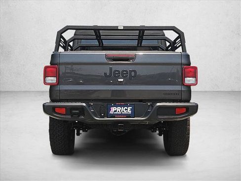 Used 2020 Jeep Gladiator Sport AWD/4WD image 6