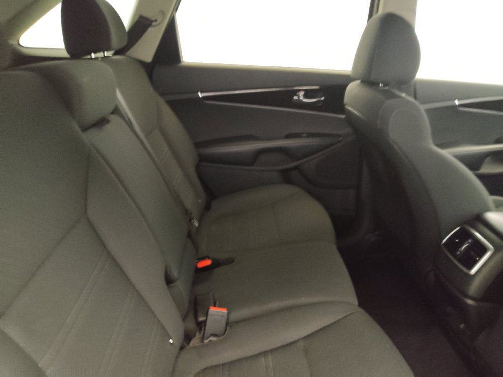 Used 2020 Kia Sorento LX w/ LX I4 Convenience Package AWD/4WD image 19