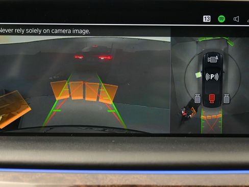 Used 2022 BMW 750i xDrive 750i xDrive w/ Executive Package image 15