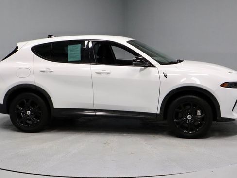 Used 2024 Dodge Hornet R/T w/ R/T Blacktop Package AWD/4WD image 10