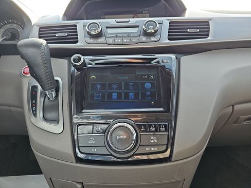 Used 2016 Honda Odyssey Touring image 27