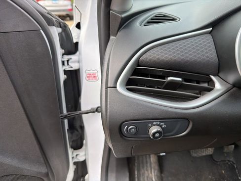 Used 2024 Chevrolet Malibu LT w/ Midnight Edition image 19