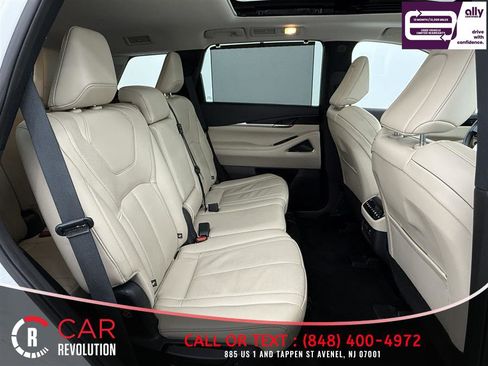 Used 2023 INFINITI QX60 Sensory w/ Cargo Package image 50