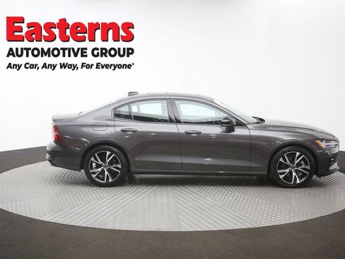 Used 2024 Volvo S60 B5 Core AWD/4WD image 48