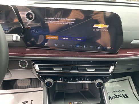 New 2026 Chevrolet Traverse Z71 w/ Driver Confidence Package image 19