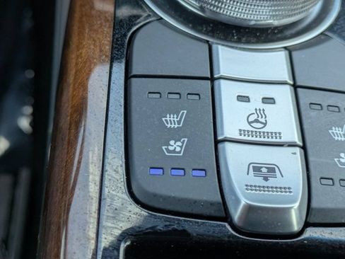 Used 2019 Genesis G90 3.3T Premium AWD/4WD image 23