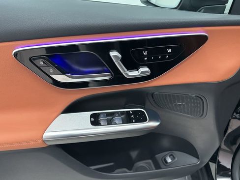 New 2026 Mercedes-Benz GLC 300 image 11