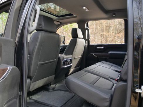 Used 2023 GMC Sierra 2500 Denali w/ Denali Black Diamond Edition image 33