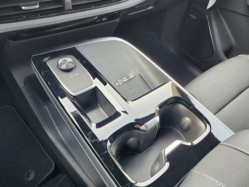 New 2026 Buick Enclave Sport Touring w/ Super Cruise Package image 32