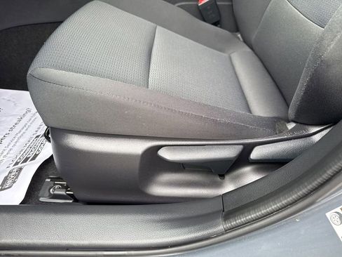 Used 2025 Toyota Prius LE image 28