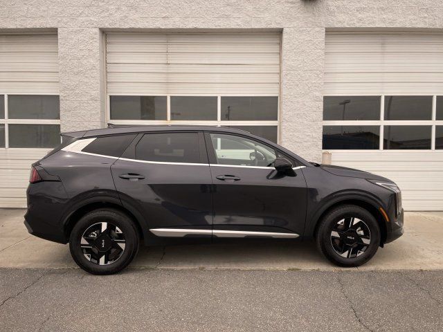 Used 2026 Kia Sportage LX AWD/4WD image 1