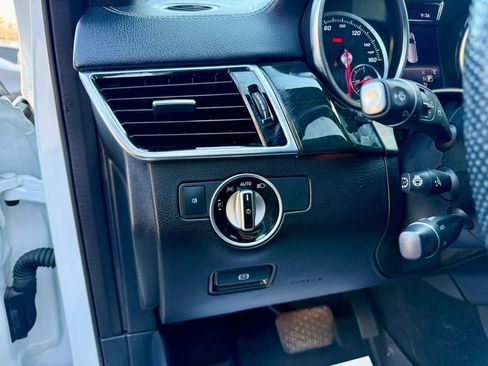Used 2018 Mercedes-Benz GLS 450 4MATIC image 13