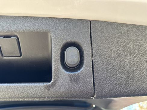 Used 2019 GMC Yukon XL Denali w/ Denali Ultimate Package image 14