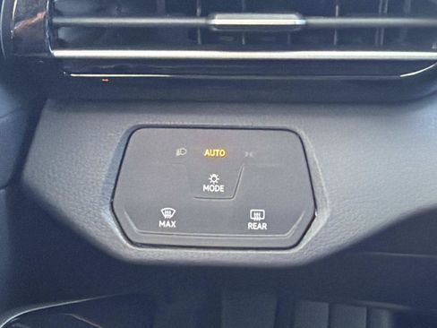 Certified 2023 Volkswagen ID.4 Pro RWD image 25