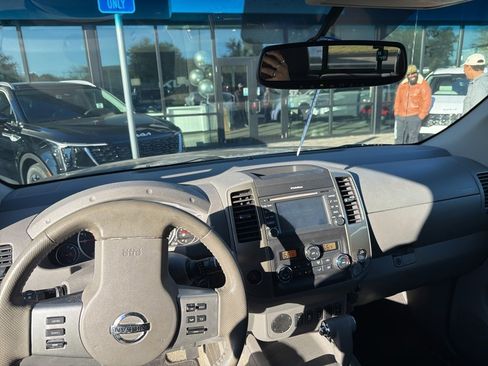 Used 2014 Nissan Frontier SL w/ SL Moonroof Package image 1