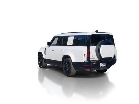 Used 2024 Land Rover Defender 130 X-Dynamic SE AWD/4WD image 6