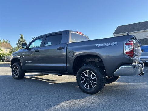 Used 2015 Toyota Tundra SR5 w/ TRD Off Road Package AWD/4WD image 4