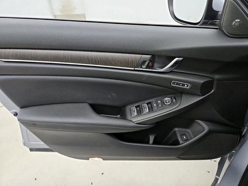 Used 2021 Honda Accord EX-L image 7