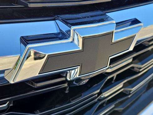 New 2026 Chevrolet Traverse LT w/ Driver Confidence Package image 16