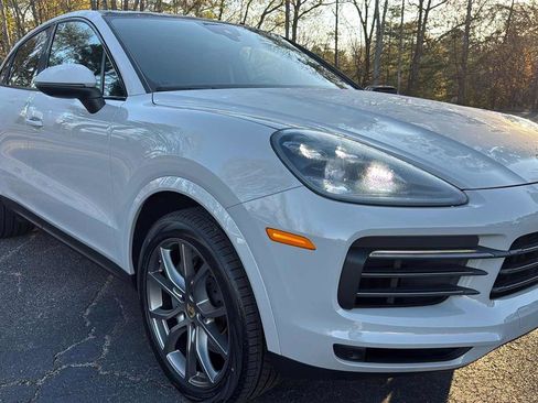 Used 2022 Porsche Cayenne S Platinum image 30