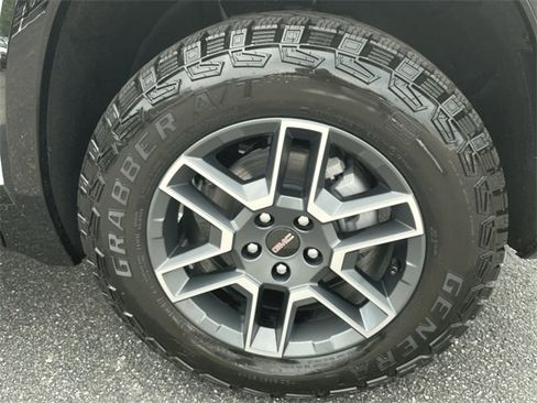 New 2026 GMC Terrain AT4 w/ Convenience Package III image 33