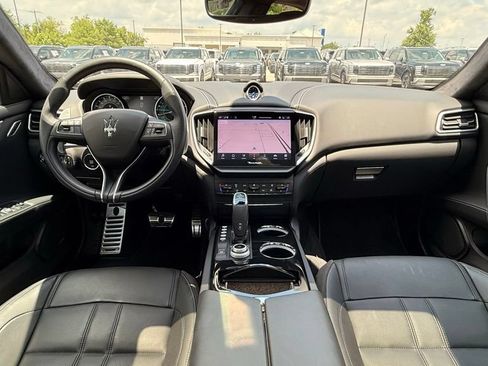 Used 2023 Maserati Ghibli Modena Q4 AWD/4WD image 32