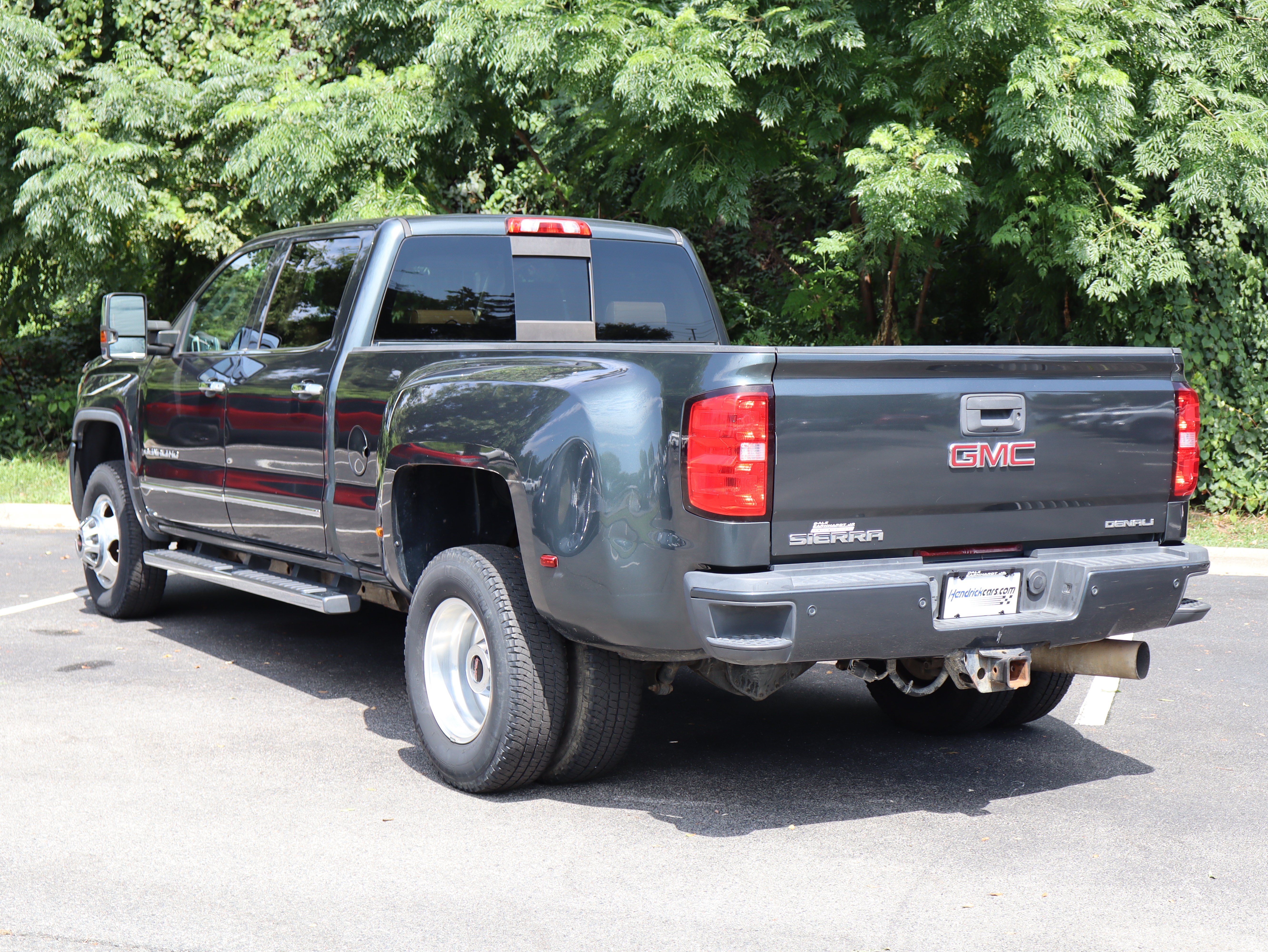 Used 2017 GMC Sierra 3500 Denali w/ Duramax Plus Package AWD/4WD image 7