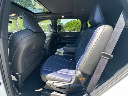 Certified 2026 INFINITI QX60 Sport w/ Dark Cargo Package AWD/4WD image 21