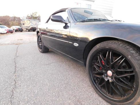 Used 2002 Jaguar XK8 Convertible image 24