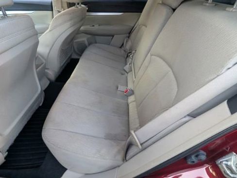 Used 2011 Subaru Outback 2.5i Premium w/ All-Weather Pkg image 20