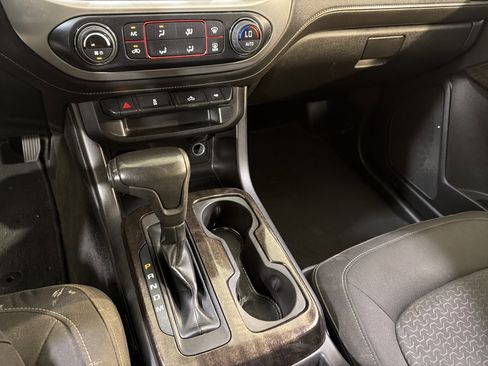 Used 2016 GMC Canyon SLE w/ SLE Convenience Package RWD image 19