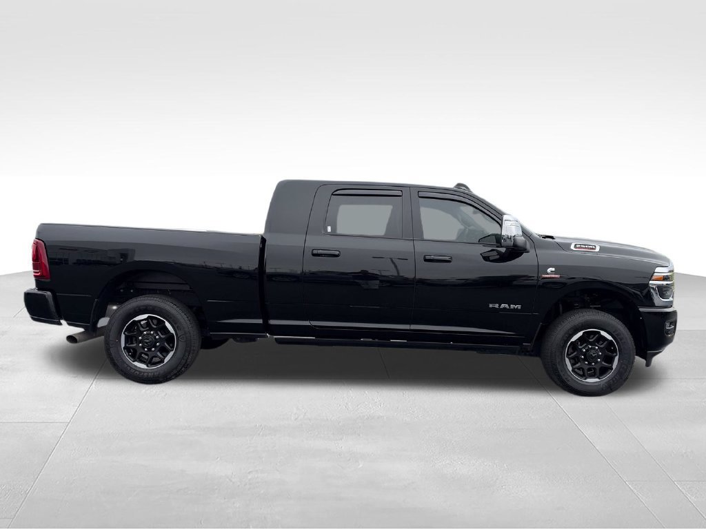 Used 2025 RAM 2500 Laramie AWD/4WD image 5